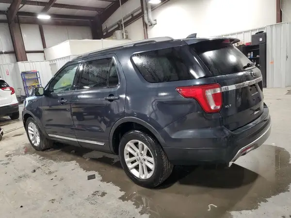 1FM5K7D82HGD01604 2017 FORD EXPLORER - Image 2
