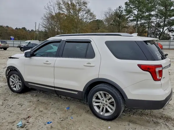 1FM5K7D82HGD34702 2017 FORD EXPLORER - Image 2
