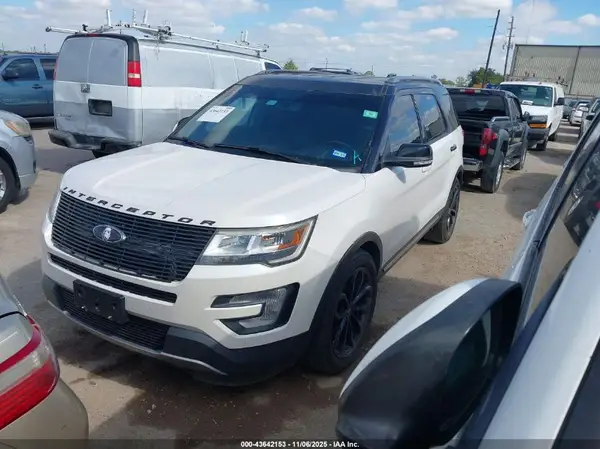 1FM5K7D82HGD40564 2017 FORD EXPLORER - Image 2