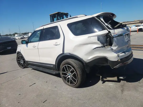 1FM5K7D82HGD78084 2017 FORD EXPLORER - Image 2