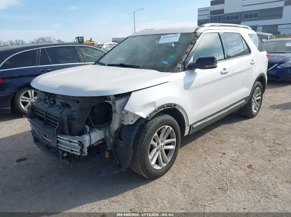 1FM5K7D82HGD86704 2017 FORD EXPLORER - Image 2