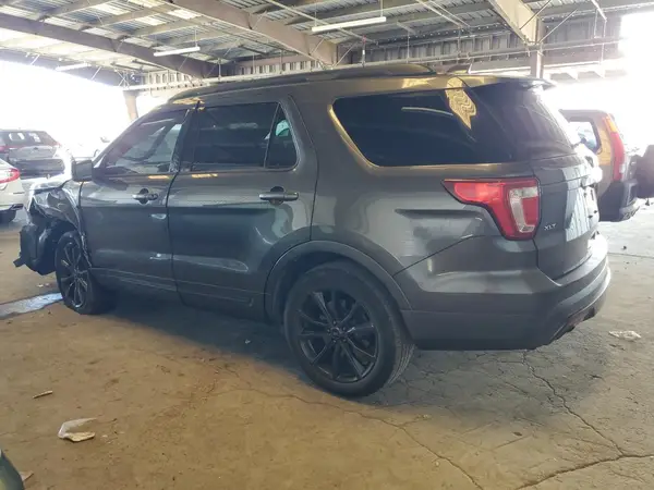 1FM5K7D82HGE38333 2017 FORD EXPLORER - Image 2