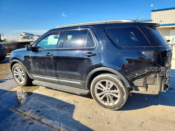 1FM5K7D82JGA17640 2018 FORD EXPLORER - Image 2