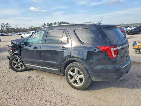 1FM5K7D82JGA28637 2018 FORD EXPLORER - Image 2