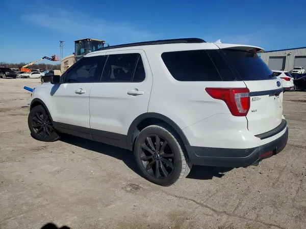 1FM5K7D82JGA35927 2018 FORD EXPLORER - Image 2