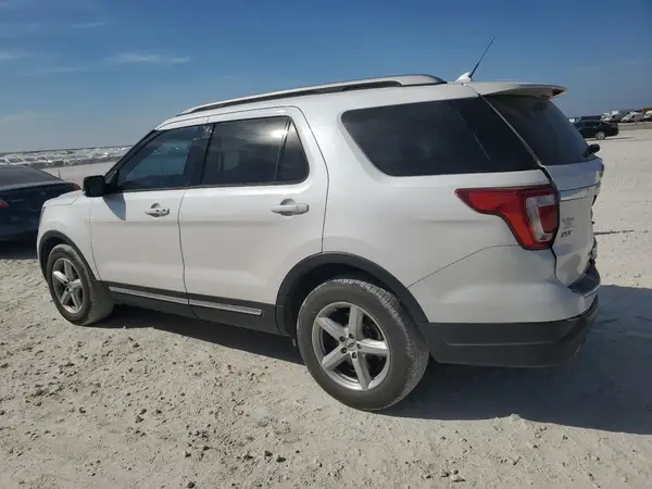 1FM5K7D82JGA41694 2018 FORD EXPLORER - Image 2