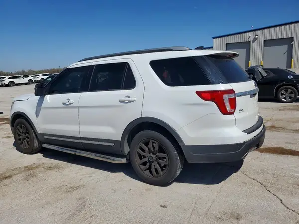 1FM5K7D82JGA63825 2018 FORD EXPLORER - Image 2