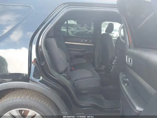 1FM5K7D82JGB10142 2018 FORD EXPLORER - Image 8