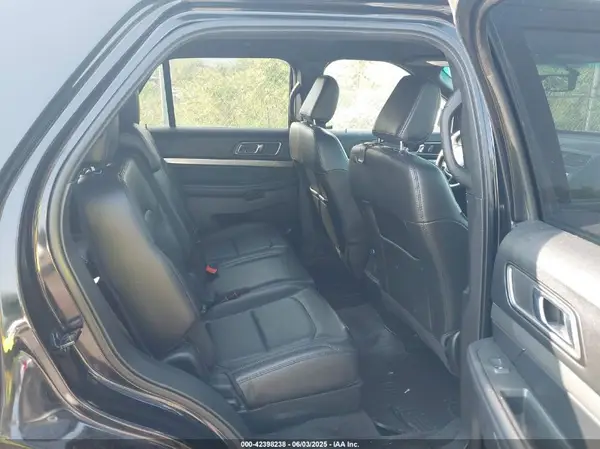 1FM5K7D82JGB16748 2018 FORD EXPLORER - Image 8