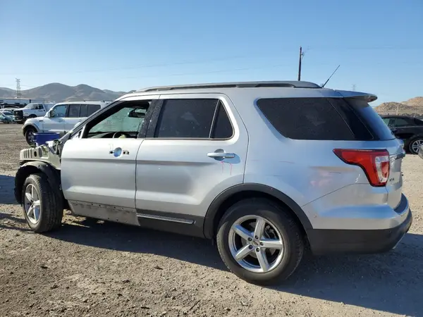 1FM5K7D82JGB18032 2018 FORD EXPLORER - Image 2
