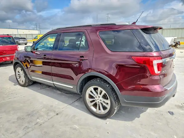 1FM5K7D82JGC70117 2018 FORD EXPLORER - Image 2