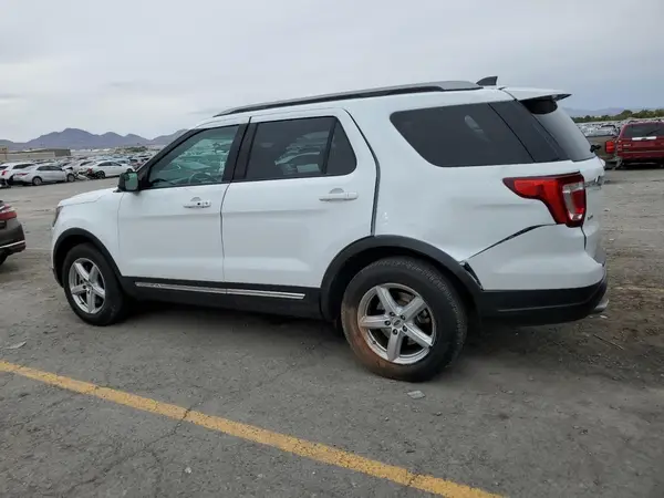 1FM5K7D82JGC72837 2018 FORD EXPLORER - Image 2