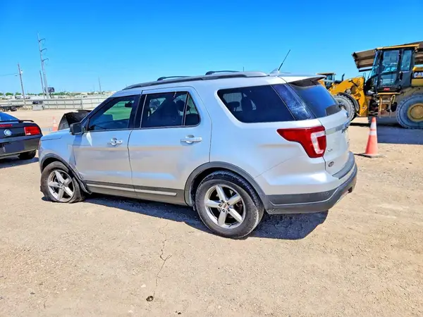 1FM5K7D82KGB38265 2019 FORD EXPLORER - Image 2
