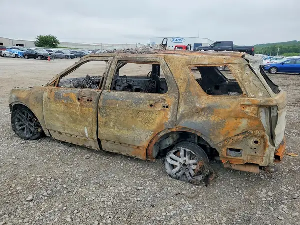 1FM5K7D83GGC47258 2016 FORD EXPLORER - Image 2