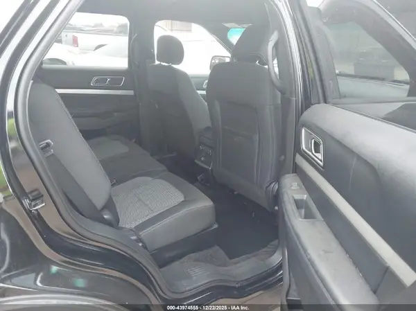 1FM5K7D83HGA10755 2017 FORD EXPLORER - Image 8