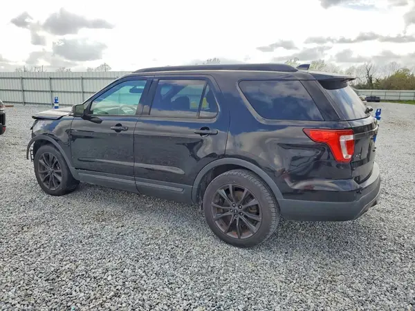 1FM5K7D83HGA10948 2017 FORD EXPLORER - Image 2