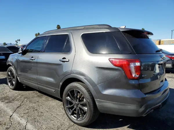 1FM5K7D83HGA16345 2017 FORD EXPLORER - Image 2