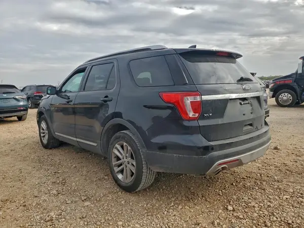 1FM5K7D83HGA57641 2017 FORD EXPLORER - Image 2