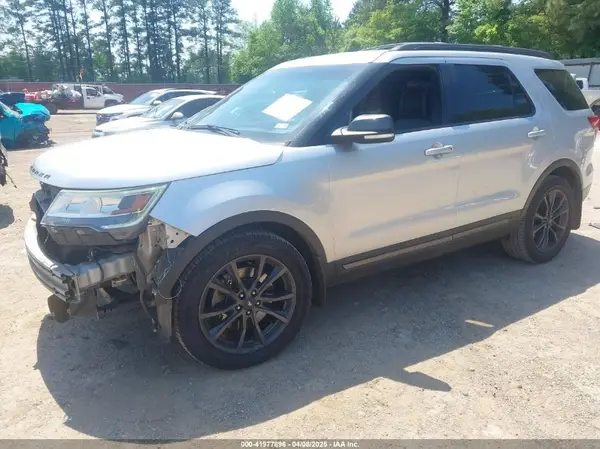 1FM5K7D83HGA69028 2017 FORD EXPLORER - Image 2