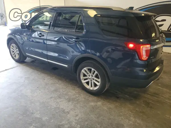 1FM5K7D83HGB49929 2017 FORD EXPLORER - Image 2