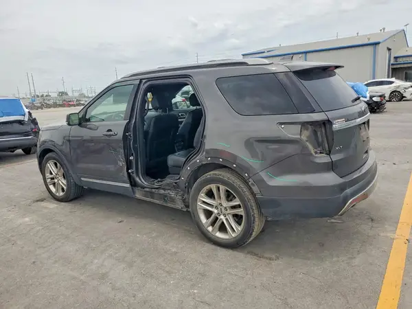 1FM5K7D83HGB61661 2017 FORD EXPLORER - Image 2