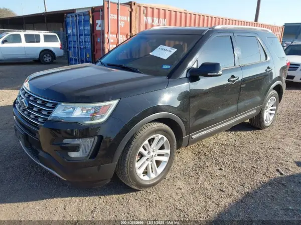 1FM5K7D83HGB78945 2017 FORD EXPLORER - Image 2