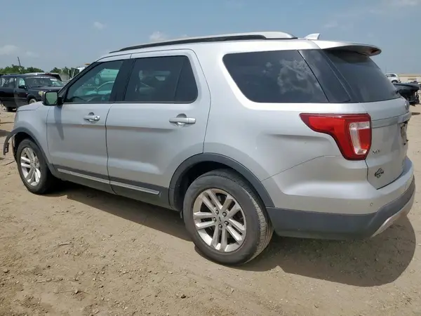 1FM5K7D83HGC04721 2017 FORD EXPLORER - Image 2