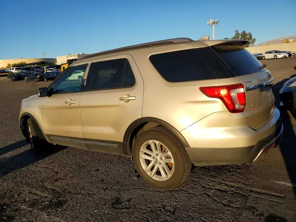 1FM5K7D83HGC55586 2017 FORD EXPLORER - Image 2