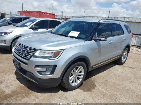 1FM5K7D83HGD11736 2017 FORD EXPLORER - Image 2