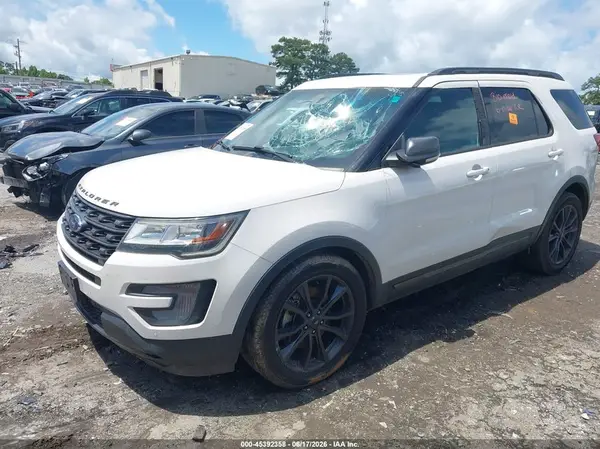 1FM5K7D83HGE32735 2017 FORD EXPLORER - Image 2