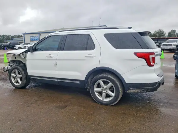 1FM5K7D83JGA23673 2018 FORD EXPLORER - Image 2