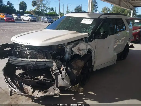 1FM5K7D83JGA30462 2018 FORD EXPLORER - Image 2
