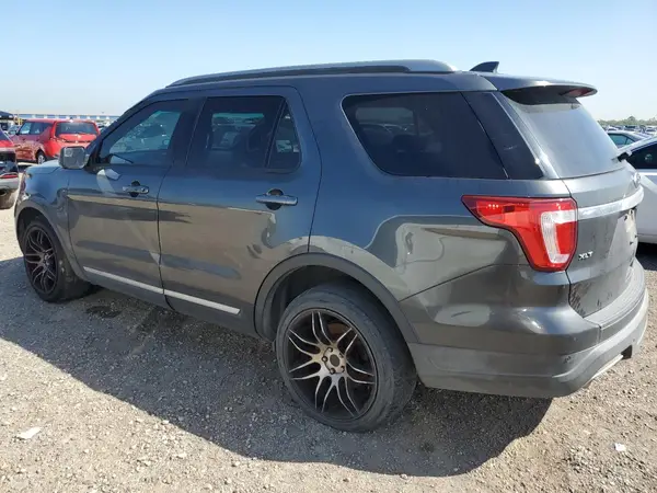 1FM5K7D83JGA54860 2018 FORD EXPLORER - Image 2