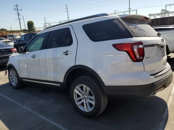 1FM5K7D83JGA56317 2018 FORD EXPLORER - Image 2