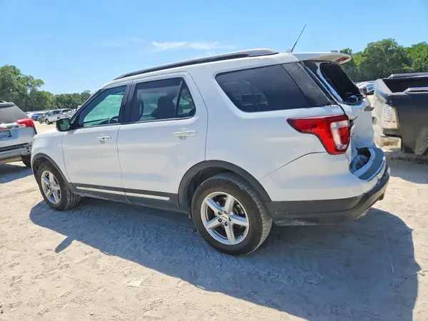 1FM5K7D83JGB04690 2018 FORD EXPLORER - Image 2
