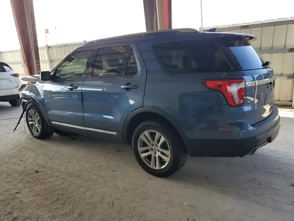 1FM5K7D83JGC18236 2018 FORD EXPLORER - Image 2