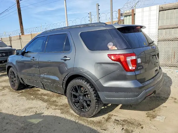 1FM5K7D83KGB08773 2019 FORD EXPLORER - Image 2