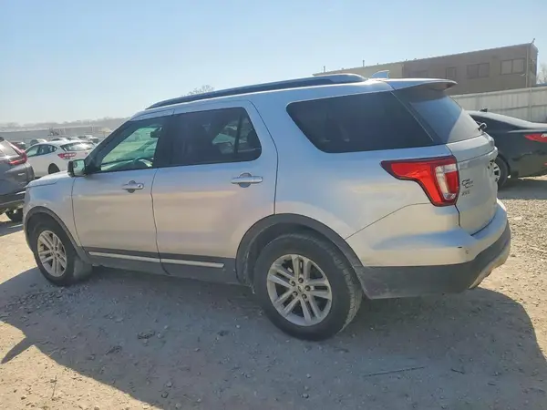 1FM5K7D84GGC07206 2016 FORD EXPLORER - Image 2