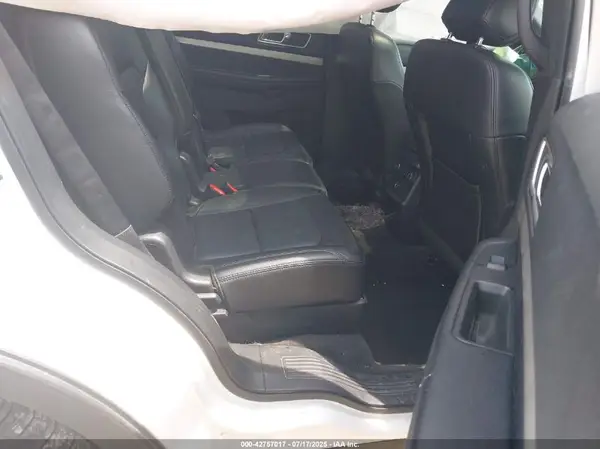 1FM5K7D84GGC21526 2016 FORD EXPLORER - Image 8