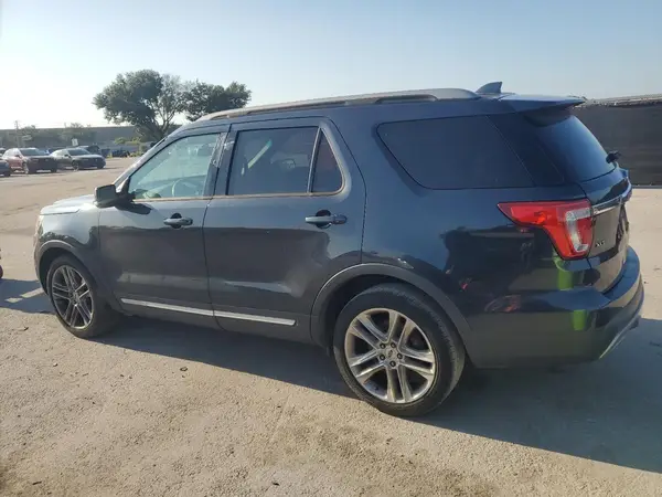 1FM5K7D84HGA14815 2017 FORD EXPLORER - Image 2