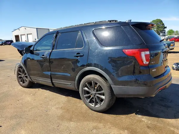 1FM5K7D84HGA22073 2017 FORD EXPLORER - Image 2