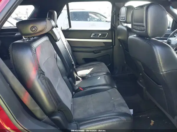 1FM5K7D84HGA27497 2017 FORD EXPLORER - Image 8