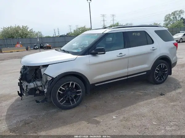 1FM5K7D84HGA46521 2017 FORD EXPLORER - Image 2