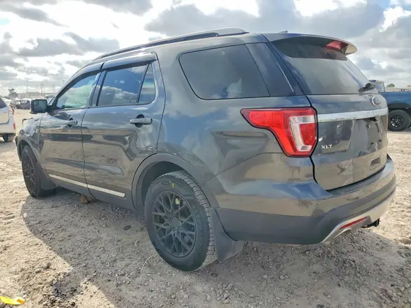 1FM5K7D84HGA58801 2017 FORD EXPLORER - Image 2