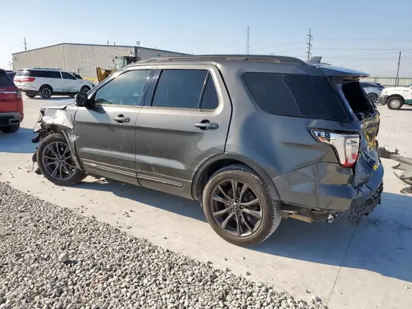 1FM5K7D84HGA98991 2017 FORD EXPLORER - Image 2