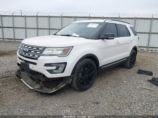 1FM5K7D84HGB30922 2017 FORD EXPLORER - Image 2