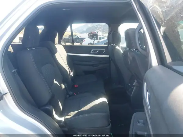 1FM5K7D84HGB40088 2017 FORD EXPLORER - Image 8