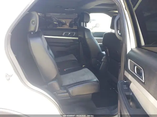 1FM5K7D84HGB40270 2017 FORD EXPLORER - Image 8