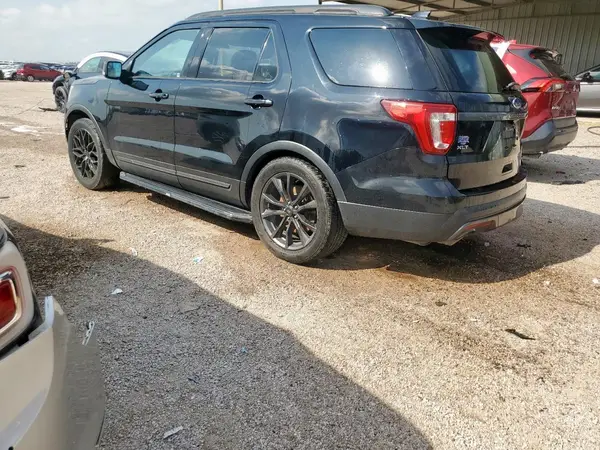 1FM5K7D84HGB52144 2017 FORD EXPLORER - Image 2