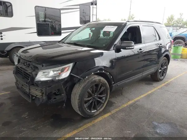 1FM5K7D84HGB63998 2017 FORD EXPLORER - Image 2